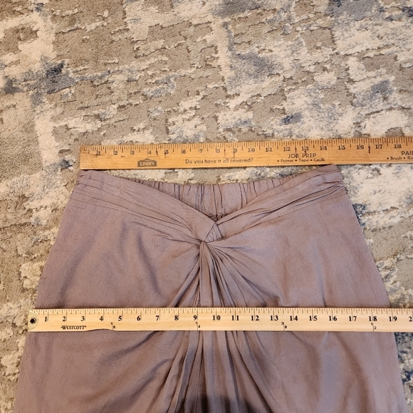 NWT Free People Grey Linen Cotton Gathered Tie Front Pants. Size Medium - Picture 12 of 14